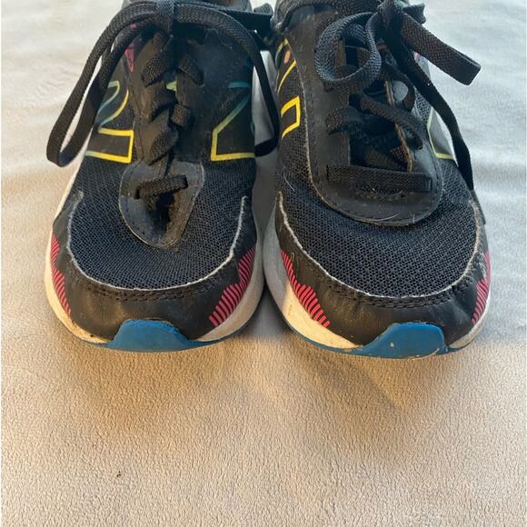 New Balance Sneakers Dynasoft Girls Size 1.5 Color Black - Picture 2 of 6